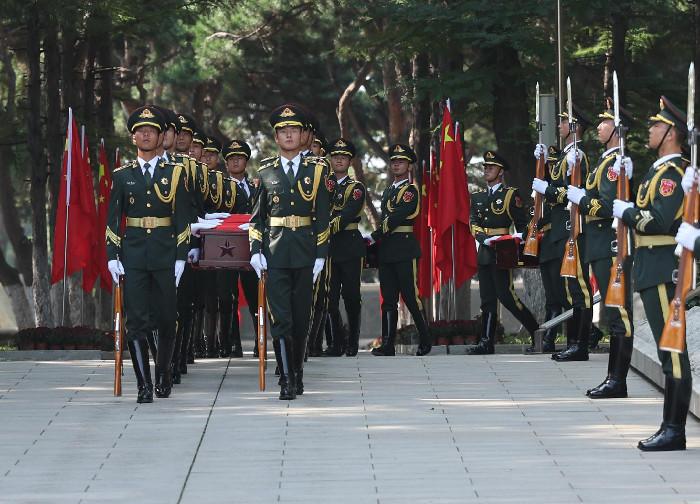 第十二批在韩中国人民志愿军烈士遗骸安葬仪式在沈阳举行