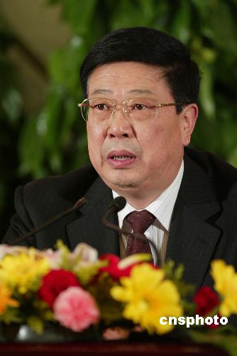 李立国接替李学举出任中国民政部部长\/