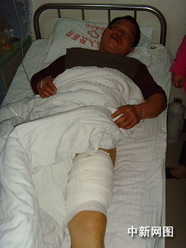 阜阳越野车肇事者涉危害公共安全 记者采访遭