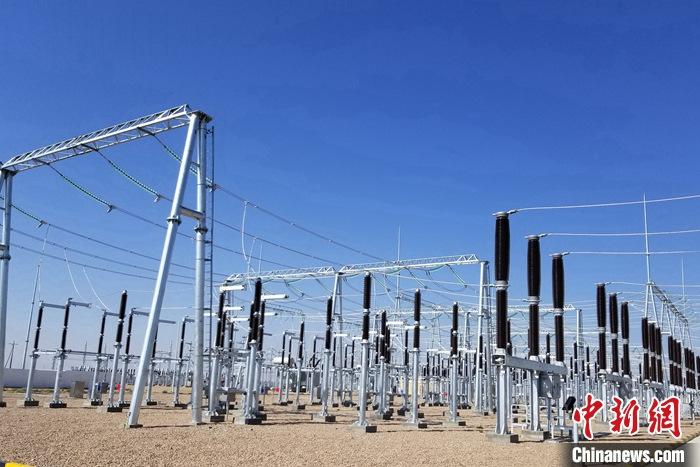 共建“一带一路” 蒙古国·乌兰巴托至曼德勒戈壁330千伏输变电项目