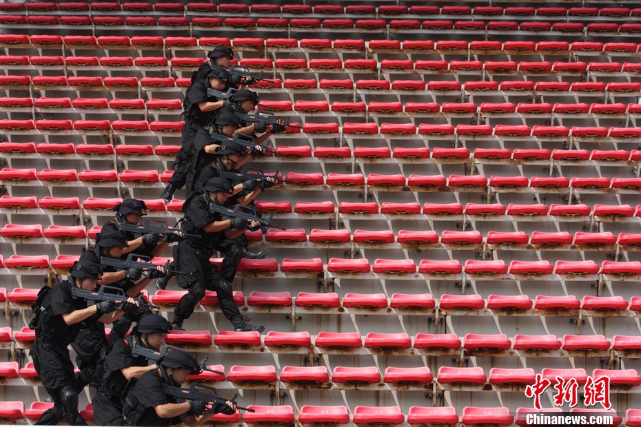 �侯�����ܶӿ�չ��������ȫ�����ϳ��˻�