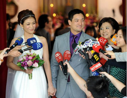 蒋介石家族第四代蒋友常再婚凯歌堂办婚礼(图)