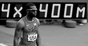 美名将米切尔腿腓骨骨折跑完全程因不想队友失望