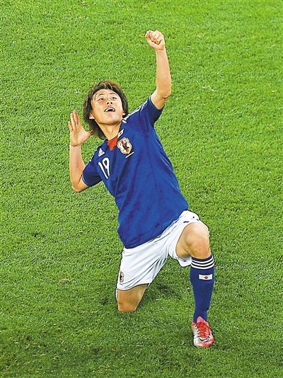 荷兰裔前锋成日本男足新武器国足何时能效仿