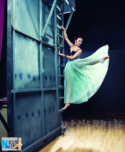 姚晨性感裸背宛若美人鱼 秀身材变芭蕾皇后