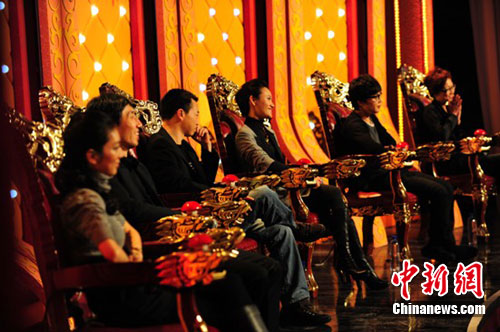 富二代荧屏求职引爆口水战 海归嫌薪水低 被失