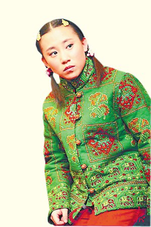 赵本山爱徒丫蛋产后复出 携老公现身湖南元宵