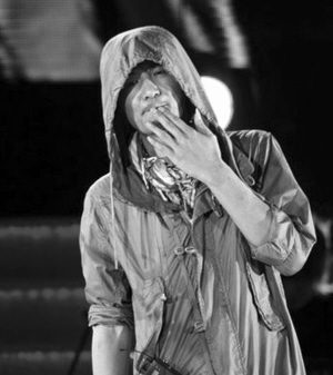 �������˶����ո�����Ъ���ˣ�����Ҫ����ֶ�