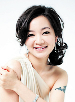 阿雅坦言不打算结婚:不用一张纸来证明我们的爱情