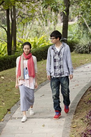 刘诗诗变身职场小清新《伤心童话》尽袭森女风