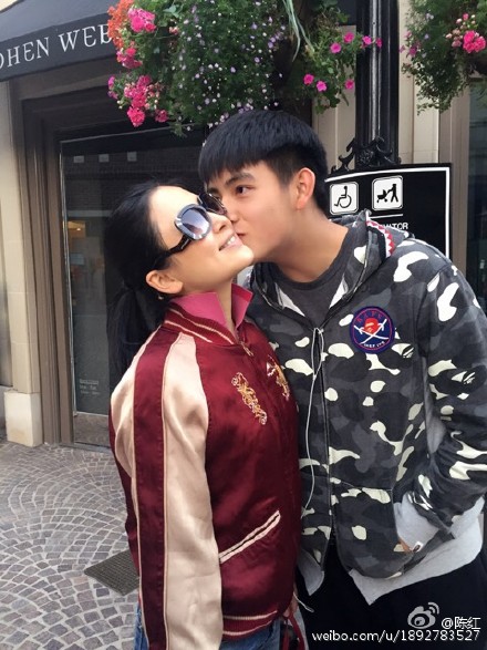 �º�ĸ�׽�ɹ���������ո�˧���Ӳ����ع⣨ͼ��