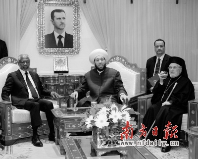 11日,安南(左一)在大马士革会见叙利亚宗教界人士。新华社发 11日,安南(左一)在大马士革会见叙利亚宗教界人士。新华社发