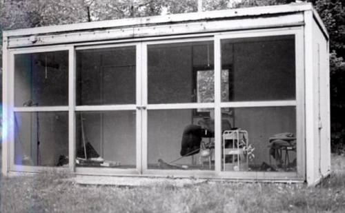 监狱为赫斯建造了这间简陋的小屋 监狱为赫斯建造了这间简陋的小屋