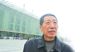 昨天,王春森抵达常州站。 昨天,王春森抵达常州站。