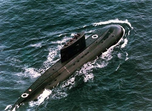 外媒称伊朗国产千吨级潜艇可能取代俄制基洛级