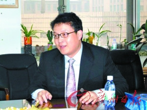 新加坡国立大学法学院副教授王江雨 新加坡国立大学法学院副教授王江雨