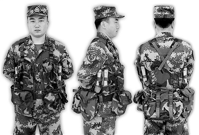 解放军配新型单兵战斗携行具提高战场生存能力