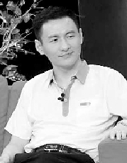 “塑年堂”法人代表朱旭东(资料照片) “塑年堂”法人代表朱旭东(资料照片)