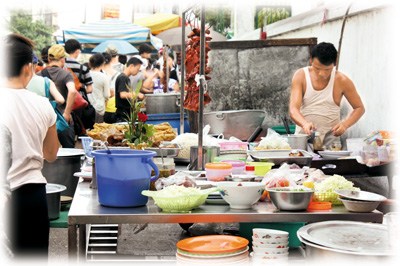 热闹的仰光集市 热闹的仰光集市