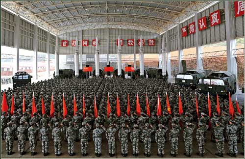 “随时准备打仗、随时能够打仗、随时能打胜仗”,一直是官兵的不懈追求。 “随时准备打仗、随时能够打仗、随时能打胜仗”,一直是官兵的不懈追求。