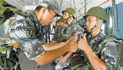 临战动员。 临战动员。