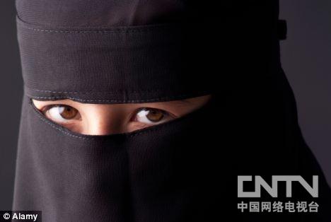 头带面纱的伊斯兰女性 头带面纱的伊斯兰女性