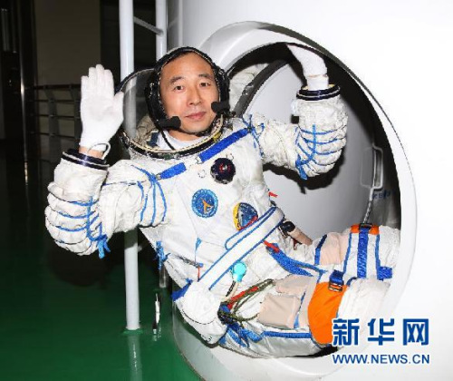 首位再度飞天航天员景海鹏何时都可重返太空