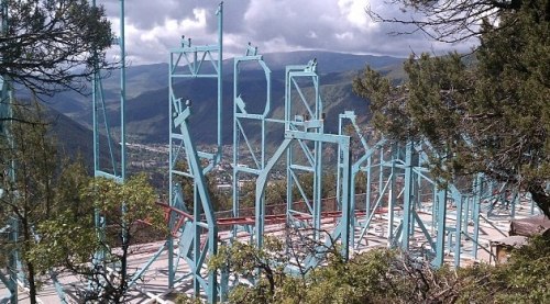 过山车搭建过程实属不易,冒险公园希望100万美元的投入能物超所值 过山车搭建过程实属不易,冒险公园希望100万美元的投入能物超所值