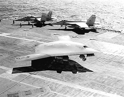 X-47B无人机将是第一型实现航母起降的无人机 X-47B无人机将是第一型实现航母起降的无人机