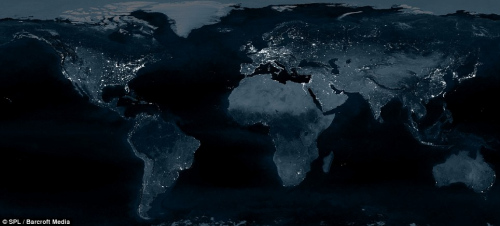 从太空俯瞰的夜间地球景象 从太空俯瞰的夜间地球景象