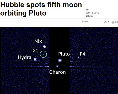 冥王星及其卫星,图中圆圈内为新发现的第五颗卫星P5(网页截图) 冥王星及其卫星,图中圆圈内为新发现的第五颗卫星P5(网页截图)