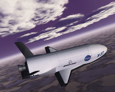 X-37B军事价值极高。 X-37B军事价值极高。
