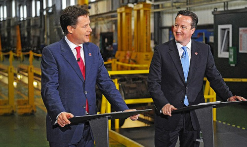 英国首相卡梅伦与副首相克莱格