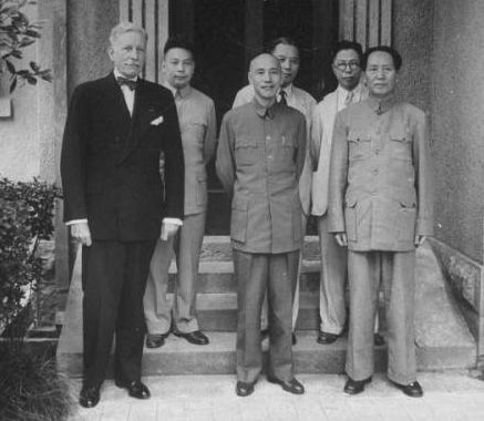 毛泽东赴重庆谈判时与蒋介石等人的合影（资料图）
