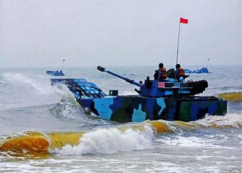 资料图:中国海军陆战队列装新型装备。 资料图:中国海军陆战队列装新型装备。