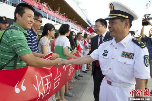 ͼΪ����̨��������ָ��Ա�Ŀ�ΰ�ٽ��뻶ӭ��Ⱥ�������⡣<a target='_blank' href='http://www.chinanews.com/'>������</a>�� ��Ⱥ �� 