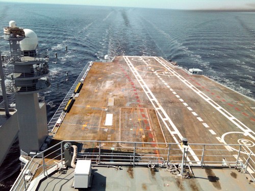 印度的世界第二航母梦国产新舰被赶下水