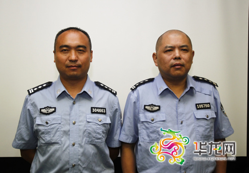42岁的周缙(左)与48岁的王晓渝(右)。 记者 罗嘉 摄 42岁的周缙(左)与48岁的王晓渝(右)。 记者 罗嘉 摄