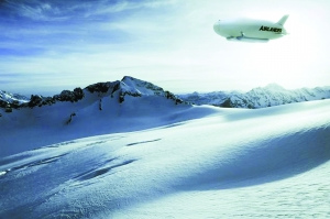 　　飞艇可在任何表面上着陆，甚至能停在覆盖着厚厚积雪的山上。