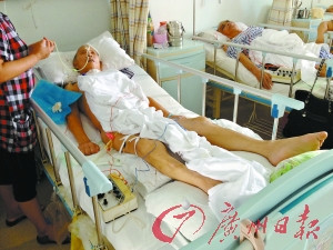 重病的男子。记者杨勤 摄 重病的男子。记者杨勤 摄