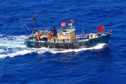资料图:中国保钓船奔赴钓鱼岛 资料图:中国保钓船奔赴钓鱼岛