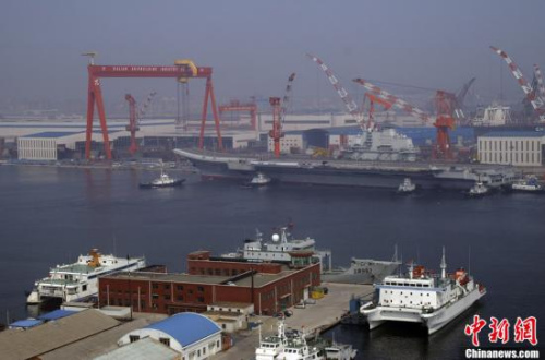 中国航母平台完成第十次海试返航 中国航母平台完成第十次海试返航