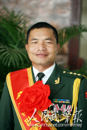 武警上尉马赵飞:入伍14年参加灭火上百次-中新网