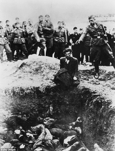 ��Ƭ��¼��1942�����ڿ���������һ�δ��ģ��ɱ��