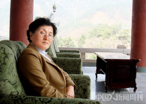 金老师通常都是一脸严肃。供图/沈大飞 金老师通常都是一脸严肃。供图/沈大飞