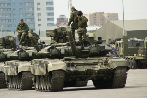 资料图:T-90主战坦克 资料图:T-90主战坦克
