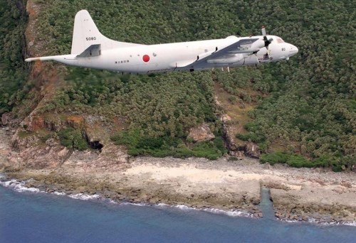 在台湾、西藏、新疆、南海、钓鱼岛等一切涉及我国主权与领土完整的核心利益问题上,无不存在美国的踪影 在台湾、西藏、新疆、南海、钓鱼岛等一切涉及我国主权与领土完整的核心利益问题上,无不存在美国的踪影
