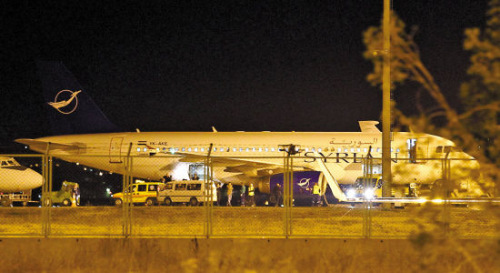 叙利亚客机被拦截后迫降在土耳其安卡拉机场 叙利亚客机被拦截后迫降在土耳其安卡拉机场