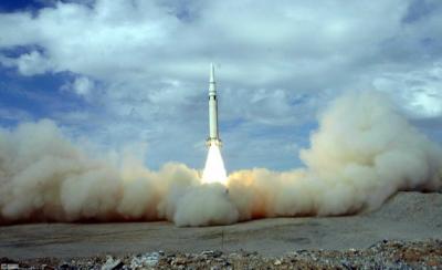 资料图:二炮部队发射弹道导弹 资料图:二炮部队发射弹道导弹