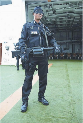 韩海警枪杀我渔民用40毫米军用榴弹发射器(图) 韩海警枪杀我渔民用40毫米军用榴弹发射器(图)